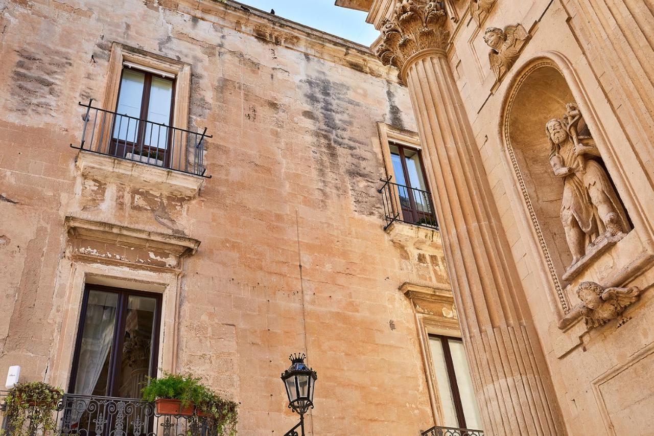 Donna Teresa Guest House Lecce Exteriör bild