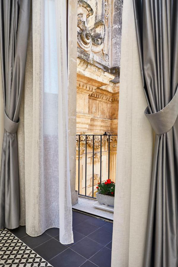Donna Teresa Guest House Lecce Exteriör bild